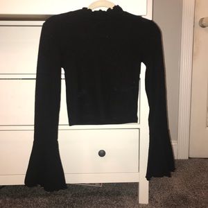 Black long sleeve cropped turtle neck